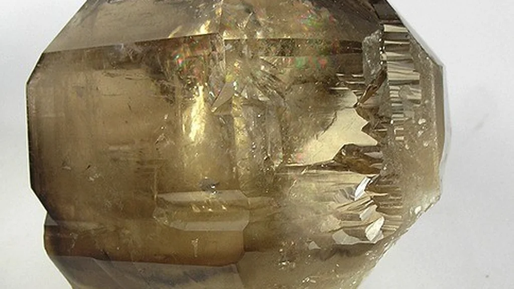 Diament Herkimer z Cytrynem: Kamień Odwagi, Ochrony i Manifestacji Radości