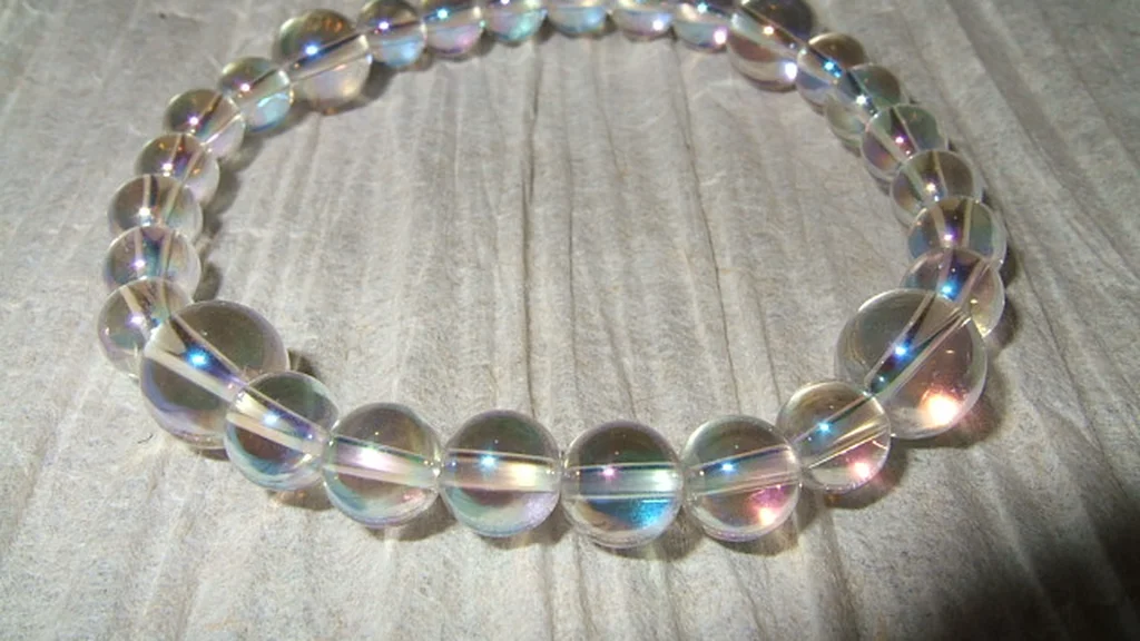 Kwarc Aqua Aura: Blask Transmutacji i Głęboka Symbolika Duchowa
