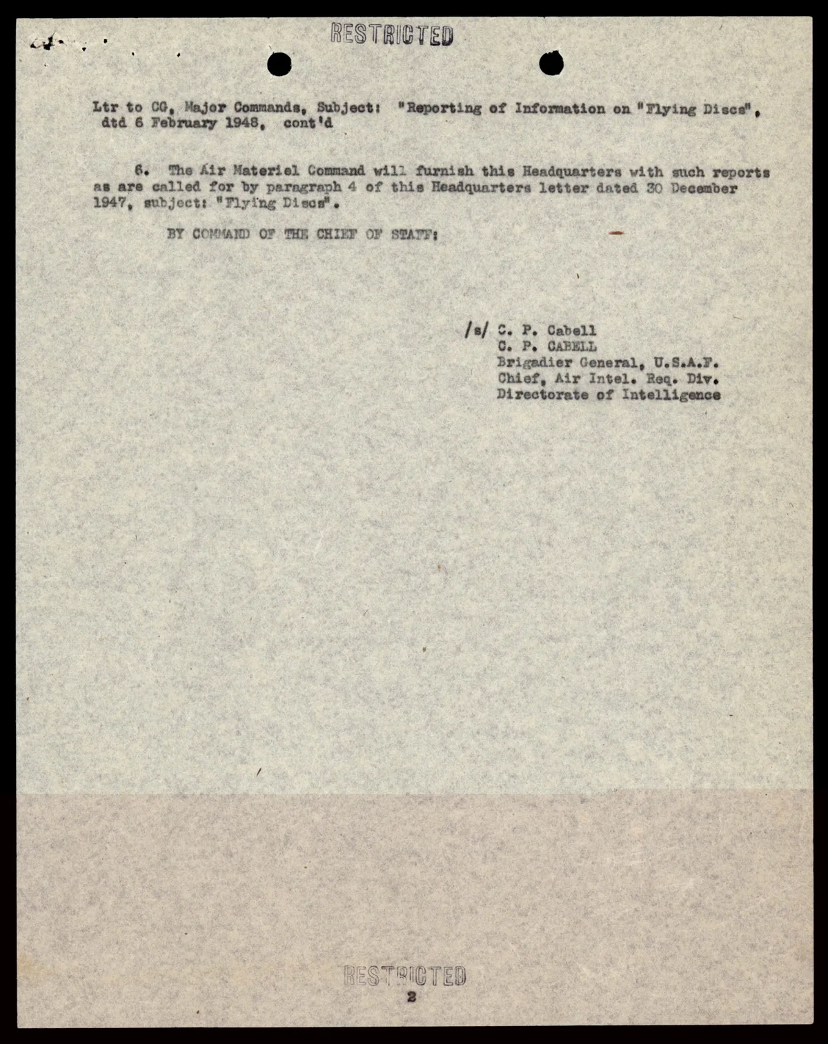 Rozkaz gen. Cabella o raportowaniu latających dysków, 6 lutego 1948 - podpis i klauzula RESTRICTED