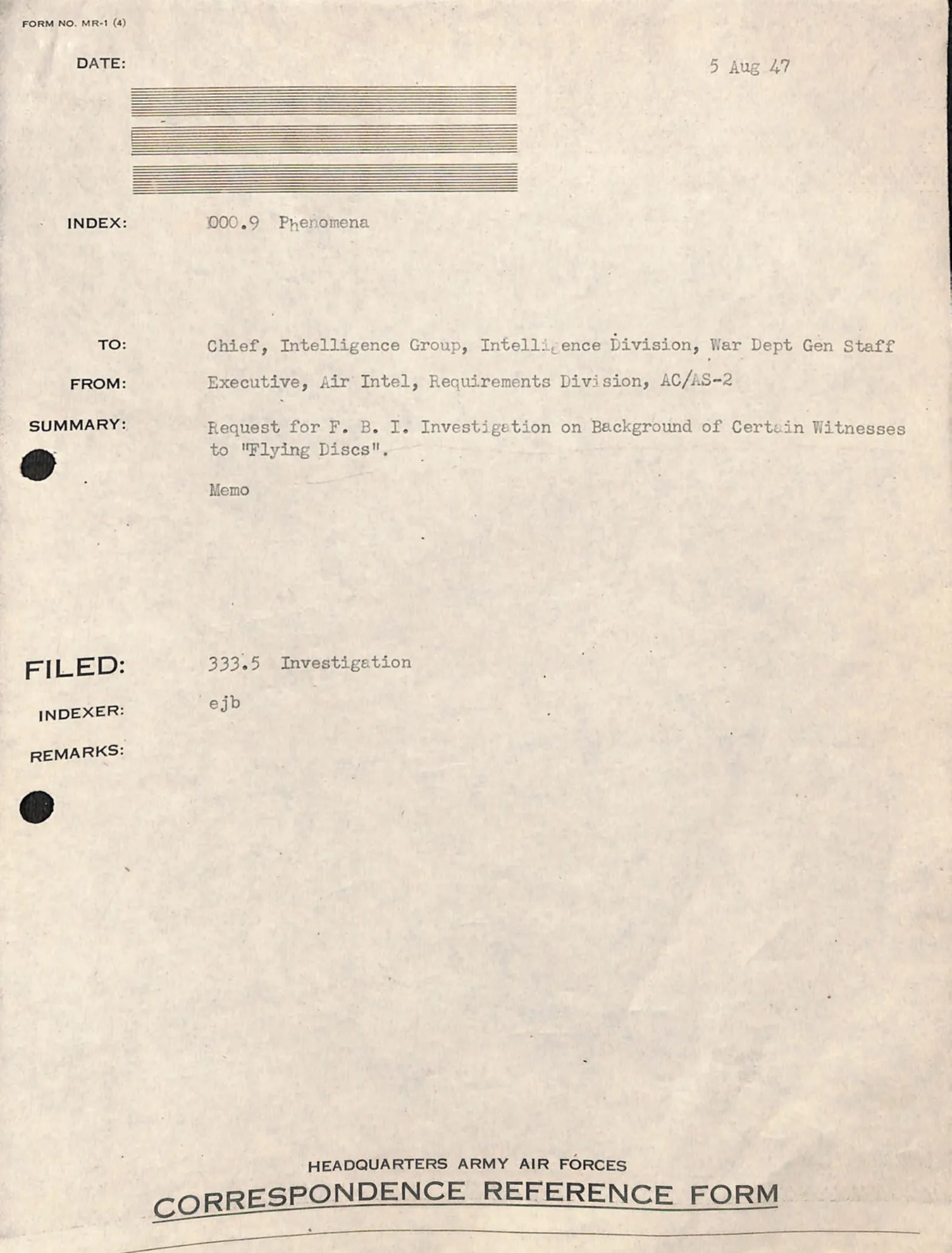 Formularz korespondencji Army Air Forces - prośba o sprawdzenie przez FBI przeszłości świadków obserwacji latających dysków, 5 sierpnia 1947