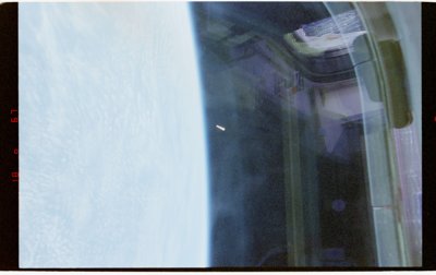 NASA STS-80 — zdjęcie niezidentyfikowanego obiektu nr 1 (1996)