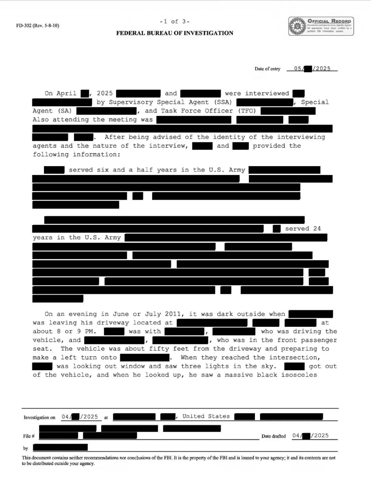 Pierwsza strona formularza FD-302 FBI z kwietnia 2025 roku z relacją o trójkątnym obiekcie z 2011 roku